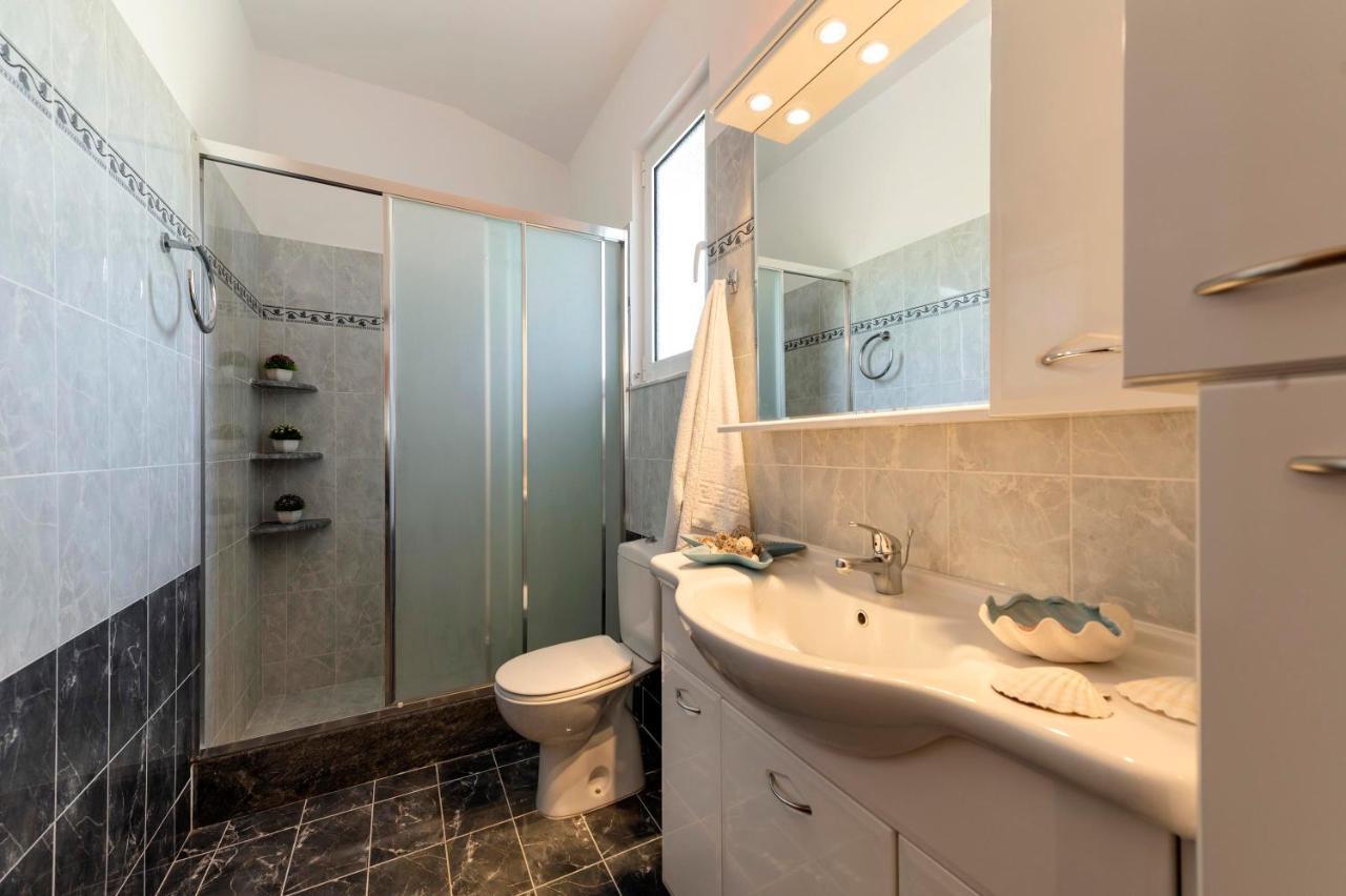 Willa Reni Garden House Afandu Zewnętrze zdjęcie